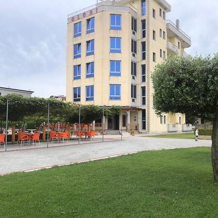 Hotel Restaurant Globi Velipojë Exteriör bild