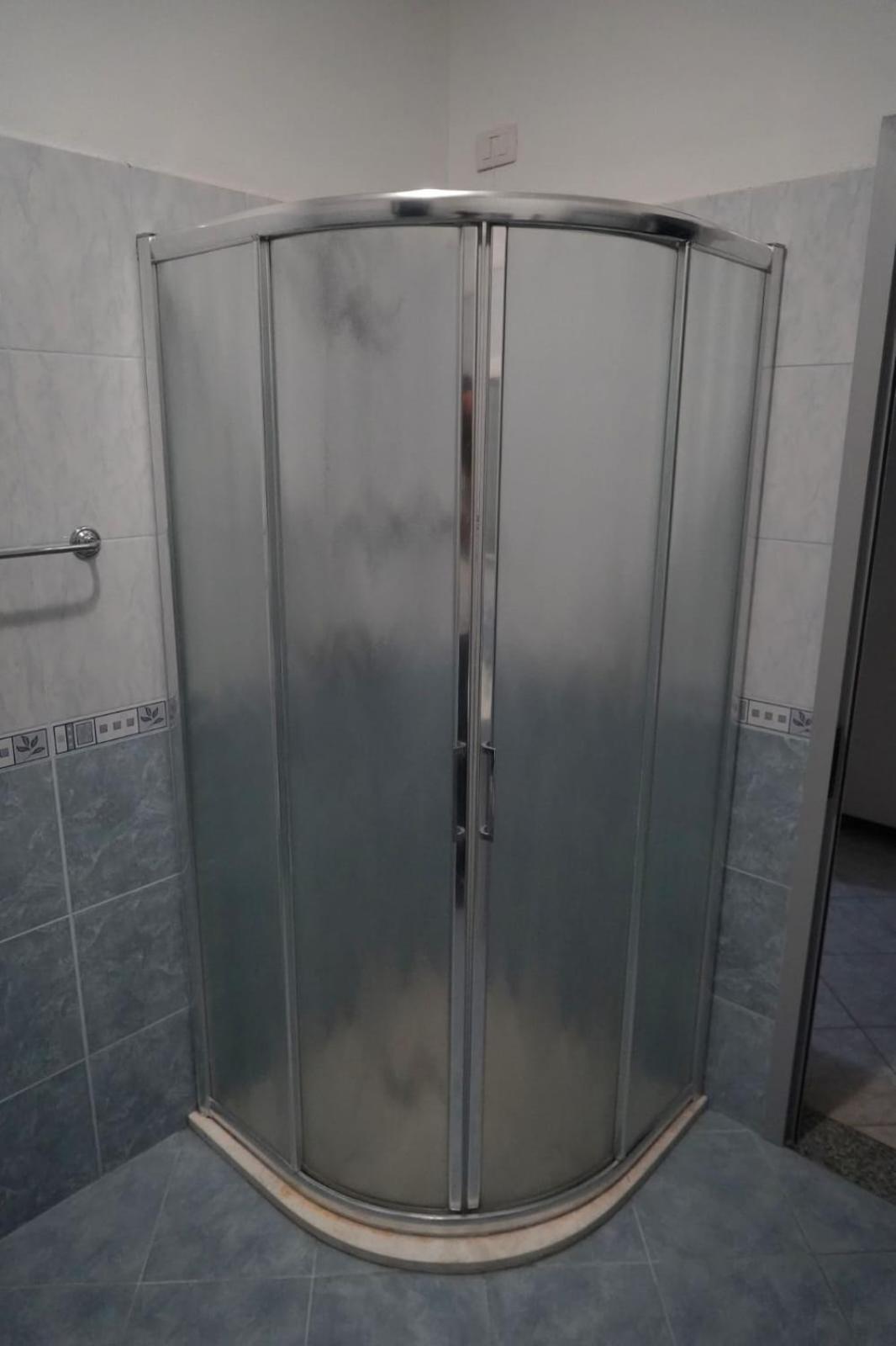 Hotel Restaurant Globi Velipojë Exteriör bild