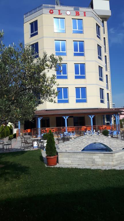 Hotel Restaurant Globi Velipojë Exteriör bild