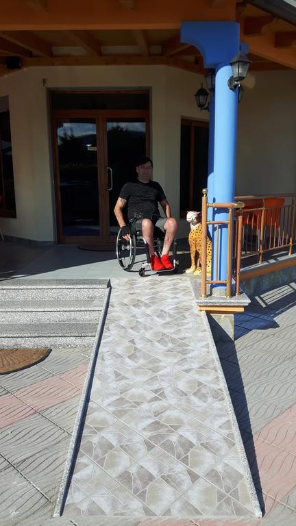 Hotel Restaurant Globi Velipojë Exteriör bild